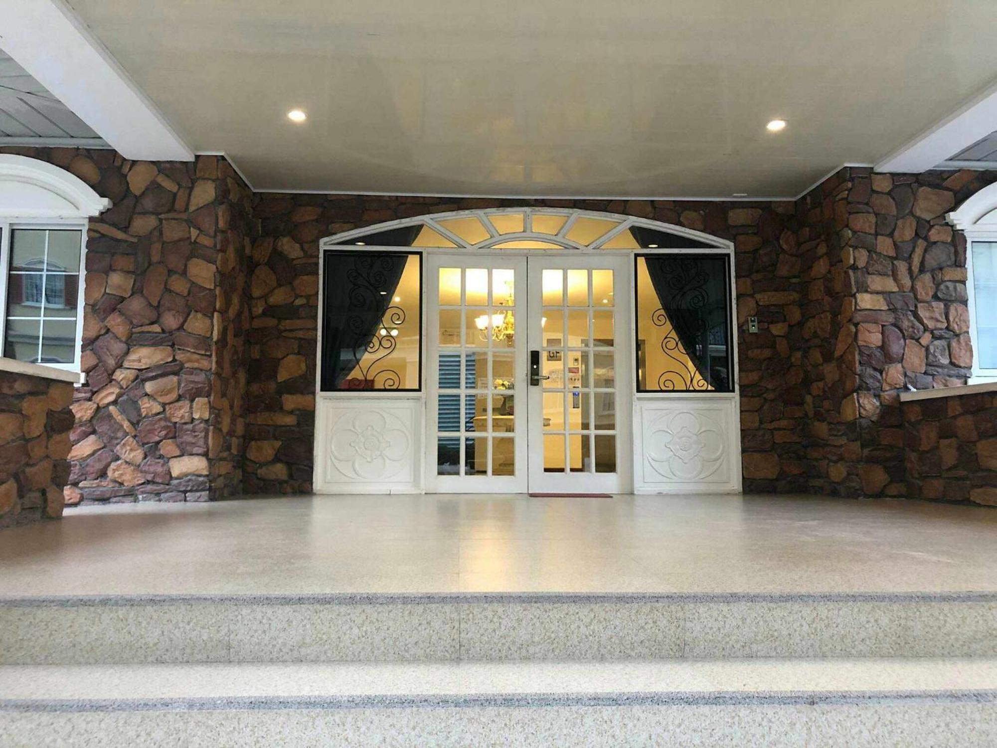 Appleone Banawa Heights Guadalupe Cebu City Exterior foto